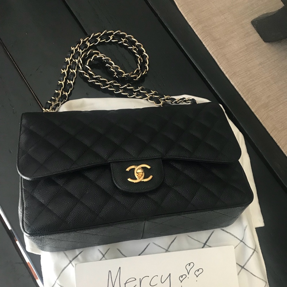 SOLD !!! Chanel Black Jumbo Double Flap Caviar GHW